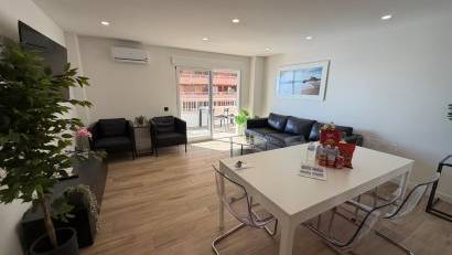 Återförsäljning - Apartment -
Torrevieja - Playa del Acequión