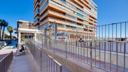 Återförsäljning - Apartment -
Torrevieja - Playa del Acequión