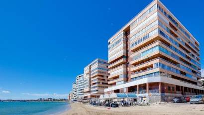 Återförsäljning - Apartment -
Torrevieja - Playa del Acequión