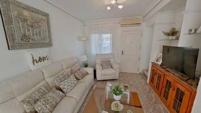 Återförsäljning - Radhus -
Orihuela Costa - La Regia