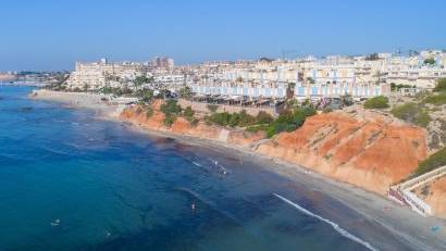 Återförsäljning - Radhus -
Orihuela Costa - La Regia