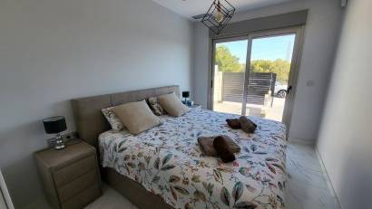 Reventa - Villa -
Villamartin - Villamartín