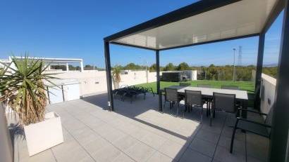 Reventa - Villa -
Villamartin - Villamartín