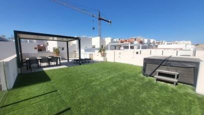 Reventa - Villa -
Villamartin - Villamartín