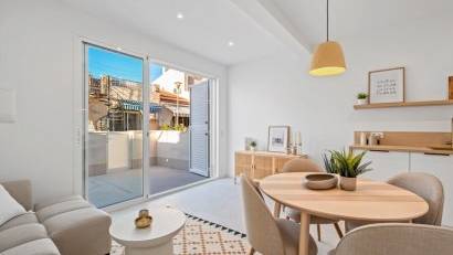 Resale - Bungalow -
La Siesta