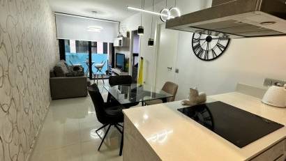 Återförsäljning - Apartment -
Torrevieja - Calas Blancas