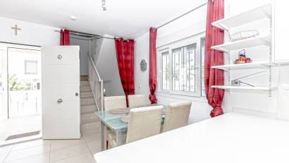 Reventa - Villa -
La Marina