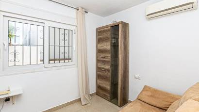 Reventa - Villa -
La Marina