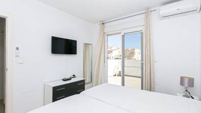 Reventa - Villa -
La Marina