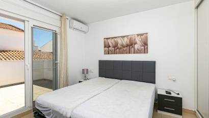 Reventa - Villa -
La Marina