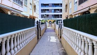 Återförsäljning - Apartment -
Torrevieja - La Mata