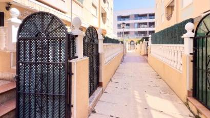Återförsäljning - Apartment -
Torrevieja - La Mata