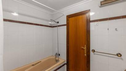 Återförsäljning - Apartment -
Torrevieja - Paseo maritimo