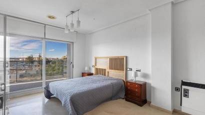Återförsäljning - Apartment -
Torrevieja - Paseo maritimo