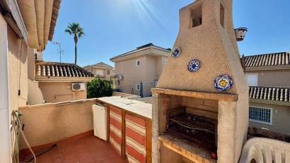 Återförsäljning - Villa -
Torrevieja - Los Altos