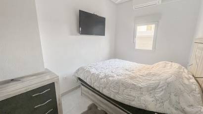 Återförsäljning - Apartment -
Torrevieja - La Mata