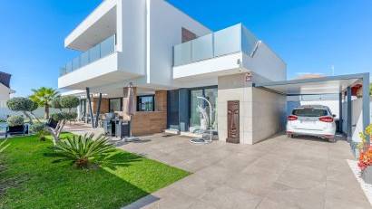 Återförsäljning - Detached villa -
Ciudad quesada - Ciudad Quesada