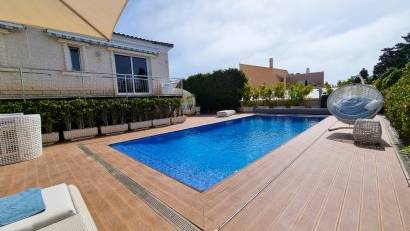 Återförsäljning - Villa -
Torrevieja - La Mata