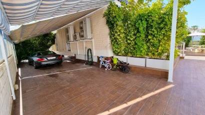 Återförsäljning - Villa -
Torrevieja - La Mata