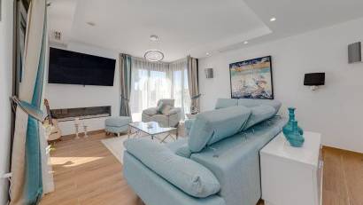 Återförsäljning - Villa -
Torrevieja - Los Balcones