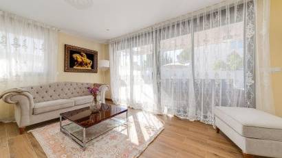 Återförsäljning - Villa -
Torrevieja - Los Balcones