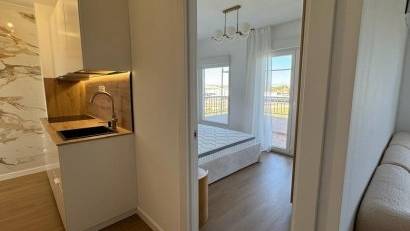 Återförsäljning - Apartment -
Torrevieja - Punta prima