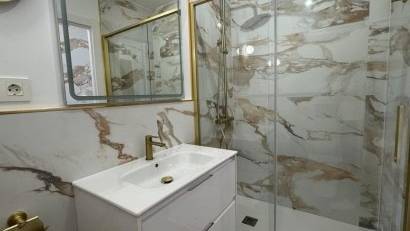 Återförsäljning - Apartment -
Torrevieja - Punta prima