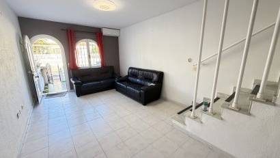 Resale - Townhouse -
La Florida