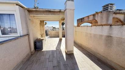 Resale - Townhouse -
La Florida