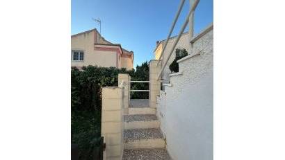 Återförsäljning - Detached villa -
Torrevieja - Los Balcones