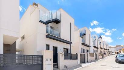 Återförsäljning - Villa -
Orihuela - Orihuela Costa