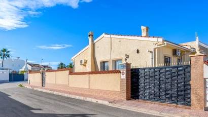 Återförsäljning - Villa -
Ciudad quesada - Ciudad Quesada - Doña Pepa