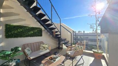 Återförsäljning - Apartment / Flat * -
Orihuela Costa * - Villamartín *