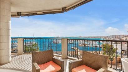 Återförsäljning - Apartment -
Torrevieja - Paseo maritimo