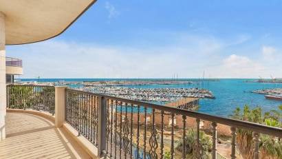 Återförsäljning - Apartment -
Torrevieja - Paseo maritimo