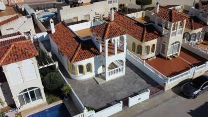 Återförsäljning - Villa -
Algorfa