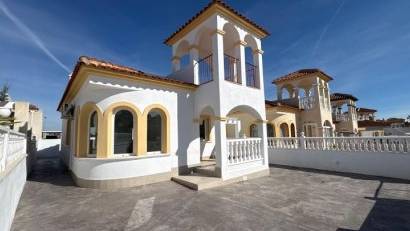 Återförsäljning - Villa -
Algorfa