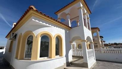 Återförsäljning - Villa -
Algorfa