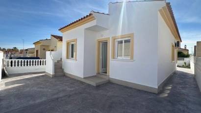 Återförsäljning - Villa -
Algorfa