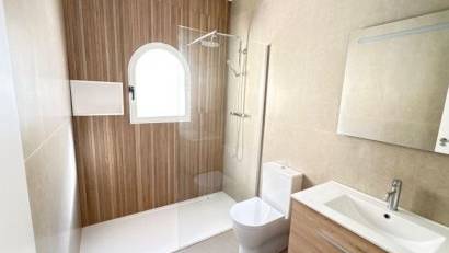 Återförsäljning - Villa -
Algorfa