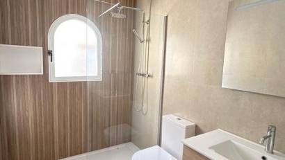 Återförsäljning - Villa -
Algorfa