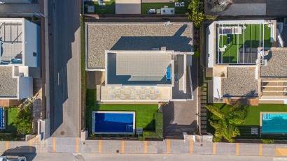 Resale - Villa -
Vistabella Golf