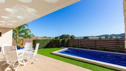 Resale - Villa -
Vistabella Golf