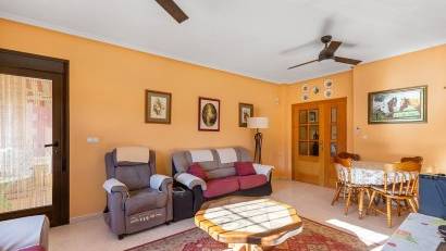 Resale - Villa -
Bigastro