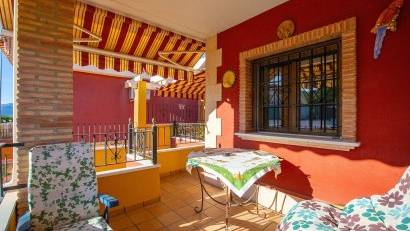 Resale - Villa -
Bigastro