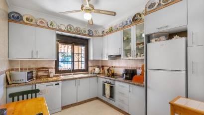 Resale - Villa -
Bigastro