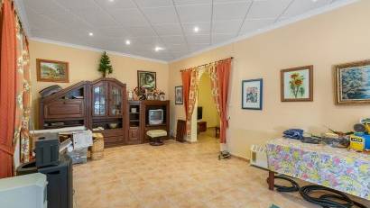 Resale - Villa -
Bigastro