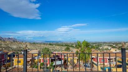 Resale - Villa -
Bigastro