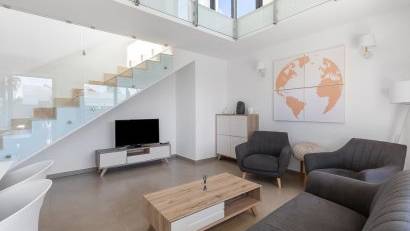 Resale - Villa -
Vistabella Golf