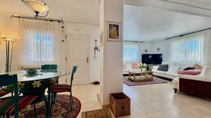 Resale - Villa -
Orihuela Costa - Las Filipinas